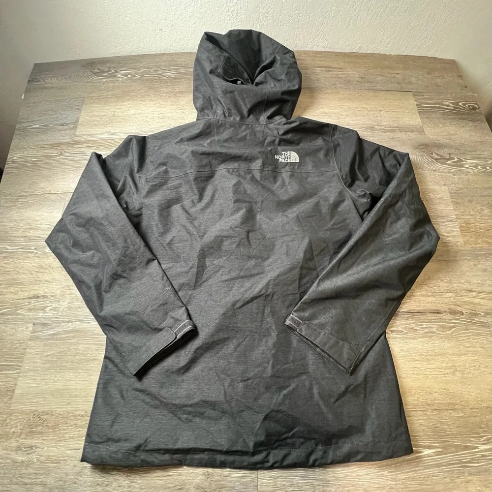The North Face Rain Jacket Mens Small Grey DryVent Hooded Compass Shell NF0A3LH4